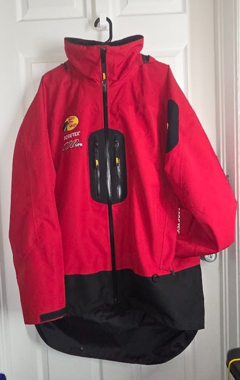 Bass Pro Shops 100 MPH Gore-Tex Jacket Mens XLT Red Black Fishing Rain Shell